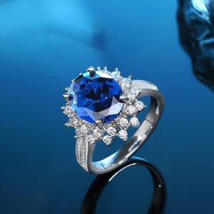 Heißer Verkauf S925 Sterling Silber Imitation Diamant Saphir Ring Weibliche Persönlichkeit Licht Luxus Temperament Engagement Schmuck