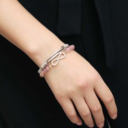 Heet verkopende aardbeienkristallen zirkoonarmband voor vrouwen modieuze vergulde vergulde diamant ingelegd paar geschenkarmband voor vrouwen high-end gevoel