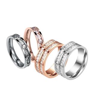 Trèfle doux et design avec bague en diamant étoilé en acier titane qui ne se décolore pas, parfait pour les couples féminins de taille 5/6/7/8/9/10.