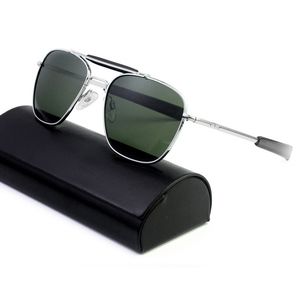 Vente chaude Top Mens Designer Lunettes de soleil pour hommes Femmes Homme Lunettes de soleil polarisées Mat Chrome Baïonnette Verre blindé Lentille pour les pilotes militaires Square UVA / UVB Protect