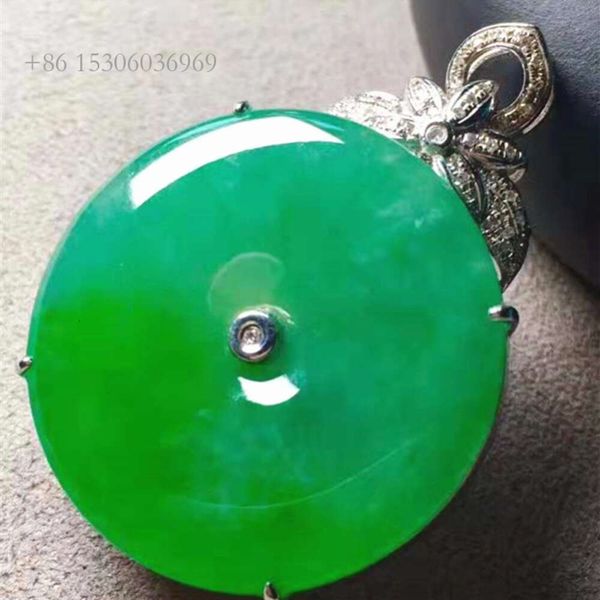 Vendre à chaud Style vintage Jade Bijoux Design Peace Buckle Green Natural Icy Jadeite Gold Pendant