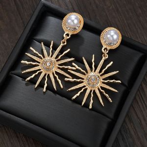 Boucles d'oreilles à breloques en forme d'étoile et de corail pour femmes, en or 18 carats, de haute qualité, avec perles et strass, bijoux de luxe, cadeaux, offre spéciale