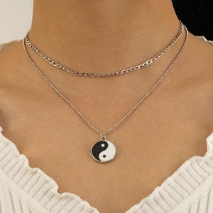 Vendre à chaud yin yang tai chi élément pendentif créatif style ethnique chaîne minimaliste