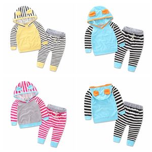 Hot Style Herfst Romper Zuigeling Kleding voor Baby Gestreepte Jumpsuit 2 stks Set Peuter Casual 3D Kledingkleding met capuchon