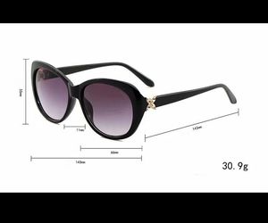 Hot Style Luxury Top Classic Mens 4047 Diseñador de gafas de sol Fashion Tricolor Gafas de sol enviado gratis