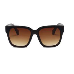 Lunettes de soleil de style chaud hommes cadre noir homme lunettes femmes lunettes de cyclisme anti-rayures multi fonction lunettes de plein air plage conduite lunettes de soleil en gros