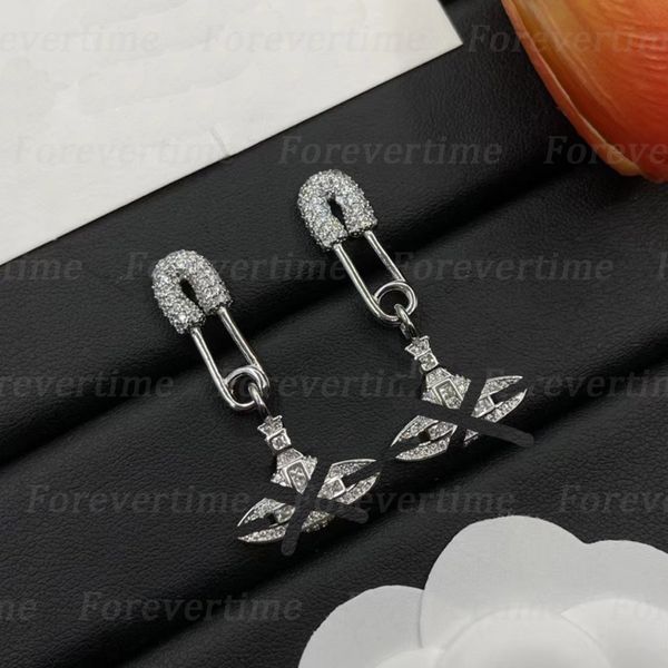 Boucles d'oreilles de pote de créateurs de style chaud 925 Émail en argent Diamants incrustés de haute qualité Luxury Luxury Vv Pearls Oreads Oreads Fashion Party Bijoux Engagement Gift