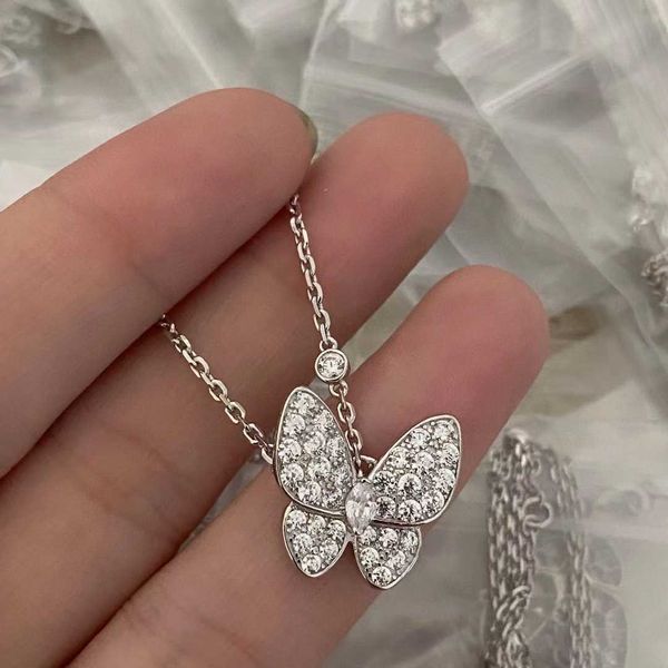 Van Hot Van 925 Pure argent plaqué 18k Gol Full Diamond Butterfly Collier Japonais et style High Carbone Tricolor épais