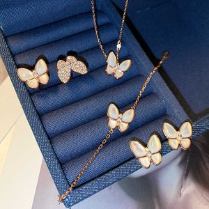 Hot Van Seiko Rose Goud Zuiver zilveren Wit Fritillaria Butterfly ketting Dames Licht Luxe Kleine en populaire high sense kraag halsketen