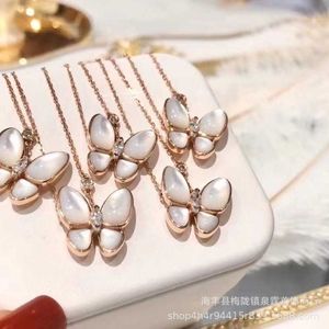 Hot Van White Beimu Volledige diamant vlinder ketting voor vrouwen 18k roségouden slot botketen en eenvoud
