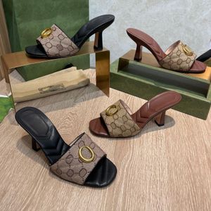 Heetste hakken met doos en stofzakken dames schoenen designer sandalen kwaliteit sandalen hielhoogte en sandaal platte schoenglaasjes slippers door merk01026