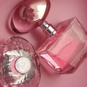 Promotion de parfum de femmes les plus chaudes en stock Classic 90 ml Bouteille rose vif parfum floral de longue durée de grande capacité