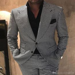 Houndstooth Mens Costumes Groom Tuxedos Peak Lapel Hommes De Mariage Tuxedo Mode Hommes Veste Blazer De Bal Dîner Darty SuitVeste Pantalon B353S