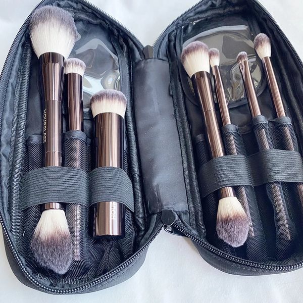 Juego de brochas de maquillaje de reloj de arena Juego de viaje VEGANO con bolsa Pelo sintético suave Mango de metal Kit de brochas de cosméticos de lujo 240301