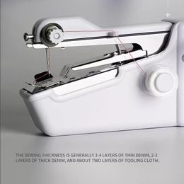 Huishoudelijke handheld Elektrische naaimachine draagbare mini kleine eenvoudige diy kleermaker machine rand wikkel handmatige groothandel