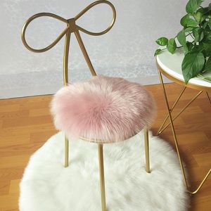 Ménage Imitation Laine Épaisse En Peluche Dressing Tabouret Rond Cheveux Tapis Hiver Chambre Ins Coussin Papillon Chaise Coussin F8217 210420