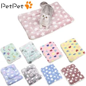 Maisons tapis de lit de chats doux courts courts de lit de couchage pour animaux de compagnie pour chats petits chiens mignon couverture couverture de chatte chaude coussin accessoires de chat