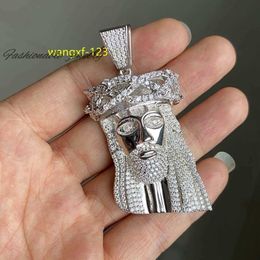 HQ Gems Solid S925 Silver Iced Out Moisanite VVS Diamond Jesus Head Sliver Colliers Men Pendant