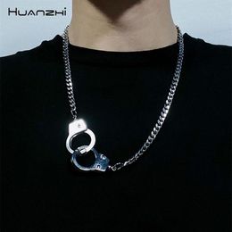 HUANZHI Vintage Punk menottes pendentif chaîne lien classique Hip Hop couleur argent Style Simple Couple collier pour hommes bijoux 209T