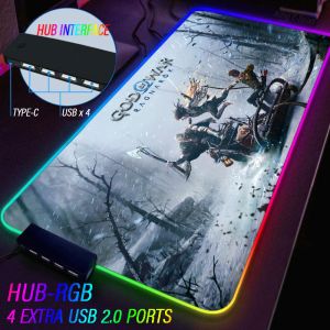 Hubs God of War Large Kratos Atreus Mouse Pad RGB gloeiend esports toetsenbord Tapijt met uitbreidbare Hub 4 Port USB Phantom Color Tapijt