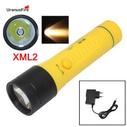 Hubs XM L2 LED Diving Torse de la lampe de poche étanche sous l'eau 100m avec 3 * 18650 Batterie DC DC Dive de plongée blanc / jaune lampe légère