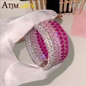 Huggie Iced Out Big Hoops Bling 5A Ronde Zirconia 55mm Huggie Earring voor vrouwen Wit Roze Kleurrijke CZ Pinky Hoops Sieraden