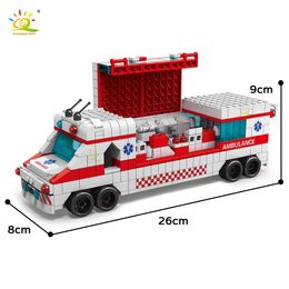 HUIQIBAO 1000 + PCS City Hospital Ambulance Ambulance Blocy Building Bricol Escort Car Rescuecar Figures Bricks Toys for Children