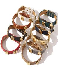 Huistory Fashion Version étroite Bracelets en cuir pu pour femmes Wide Circle Buckle Charm Wrap Bracelet Couple Jewelry Gift9935490