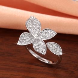 HUITAN ALESTHÉTÉ FLORIE FABLES-Ring Finger pour les femmes Luxury Pavé Brilliant Cubic Zirconia Wedding Party Fashion Girls Bijoux