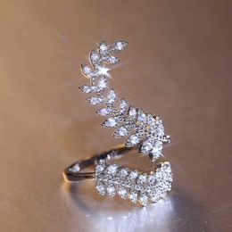 Huitan Graceful Bladeren Beide Einde van Open Ring Zilver Kleur Meisje Cocktail Party Ringen Shine Crystal Zirkoon Mode Vrouwen sieraden X0715