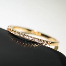 Huitan nieuwe minimalistische dunne ringen voor vrouwen bruiloft briljante kubieke zirkoon hoogwaardige veelzijdige vrouwelijke vingerring sieraden