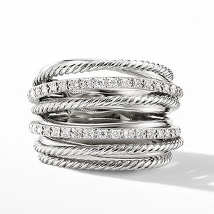 Huitan zilveren kleur meerdere rij ringen glanzende cz metallic ol stijl office lady veelzijdige vingerring voor vrouwen mode-sieraden