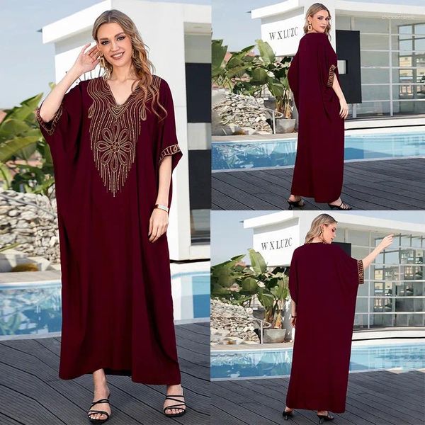 Coton humain Broidered Robe Vacation Taille Long Robe Robe Beach Cover Up Protection Sund pour les vêtements d'extérieur pour femmes