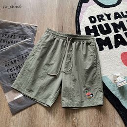 Shorts fabriqués humains Femmes Broderie de canard courte des hommes Menés humains Place Sportswear Humanmade Luxur Léger Léger respirant à la mode et beau short 7324