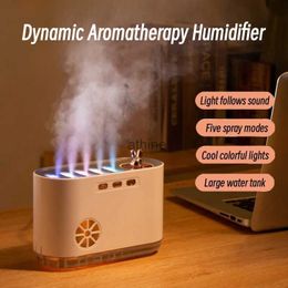 Humidificateurs Humidificateur d'air d'aromathérapie de grande capacité 700ML 5 buses de pulvérisation diffuseur d'arôme USB à brouillard lourd avec humidificateurs de lampe de rythme de musique YQ240122