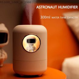 Humidificadores Astronauta Humidificador de aire 300 ml Humidificador lindo para el hogar con luz nocturna Q230901