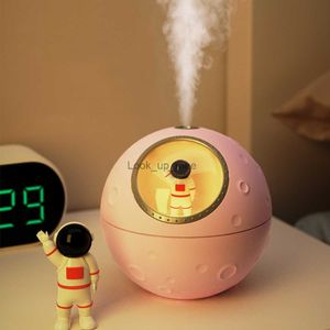 Humidificateurs Astronaute ornements USB Mini humidificateur diffuseur d'arôme électrique avec lampe à LED pour la maison enfants Bedrrom aromathérapie humidificateur d'air YQ230926