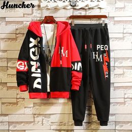 Huncher Survêtement Hommes Ensembles Hommes Mode Streetwear Hip Hop Patchwork À Capuche Pantalon De Survêtement Sportswear Noir Costume De Sport Hommes 201128