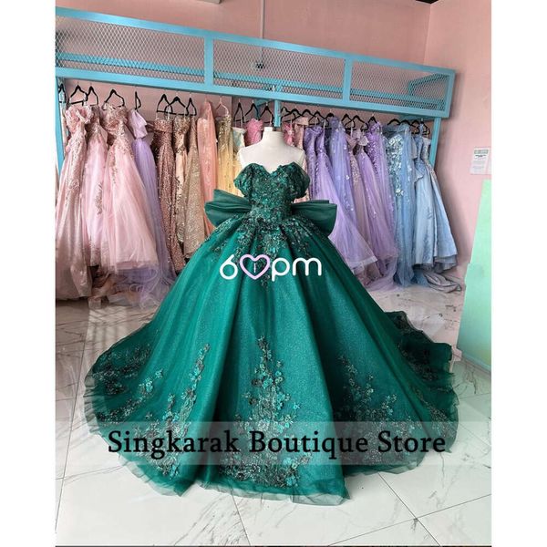 Hunter Green 2024 Robes de quinceanera princesse avec robe à ballère de bouée de balle fleurs perlées appliques cristaux doux 16 vestiges vestidos