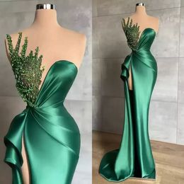 Hunter Green Mermaid avondjurken voor Afrikaanse vrouwen Lange sexy zijde hoge gesplitste glanzende kralen mouwloze formele feest illusie prom party jurken