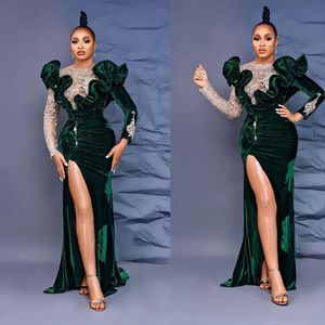 Hunter Green Velvet Illusion Mermaid Prom Dresses 2023 kralen Hoge gesplitste Vestidos met lange mouwen de Fiesta Dubai Arabische avondjurk
