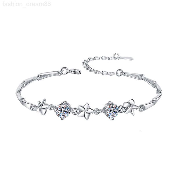 Husky cinq feuilles herbe diamant mignon charme bijoux 925 bracelet en argent sterling Moissanite