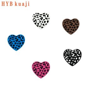 HYBkuaji 100 pièces coeur léopard chaussures breloques en gros chaussures décorations chaussures clips pvc boucles pour chaussures