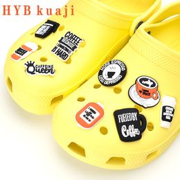 HYBkuaji éléments de café mis breloques de chaussures décorations de chaussures en gros boucles en pvc pour chaussures