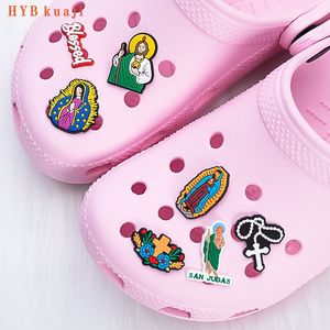 HYBkuaji religieux jésus chaussures breloques en gros alen astronautes chaussures décorations pvc boucles pour chaussures