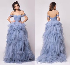 IJs blauw off shoulder avondjurken 2016 tule ruches tiered prom jurken sweep trein backless formele feestjurken op maat gemaakt