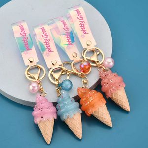 Porte-clés crème glacée créatif résine lumineuse Couple voiture porte-clés sac pendentif petit cadeau pour hommes femmes gros bijoux accessoires G1019