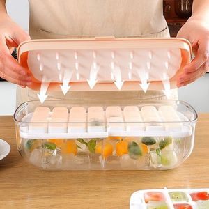 IJs Gereedschap 2 In 1 Cube Making Mould Silicone Press Type Cubic Maker DIY Creative Kitchen Gadgets Summer Cooling Drink Tray Tool 230627