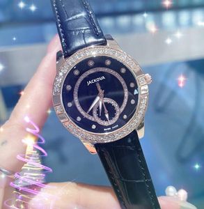 Ice-out Bling Diamonds Ring Watch For Women Hip Hop Quartz Watches Geatine Leather Belt Band Business Limited Edition HardEx Glass Wrists Montre de Luxe