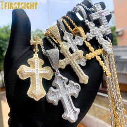 Iced Out Bling CZ Cross Pendant Necklace Silver Color Setting Setting Cubic Zirconia Jesus Charm Men Women Hip Hop Jewelry 240528
